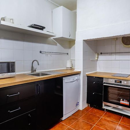 ליסבון Lovely Apt In Bairro Alto מראה חיצוני תמונה