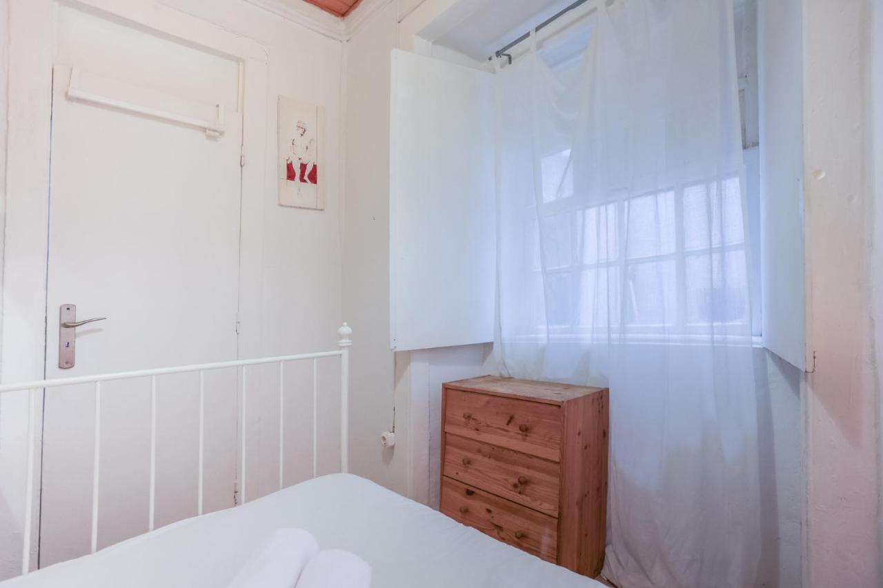 ליסבון Lovely Apt In Bairro Alto מראה חיצוני תמונה